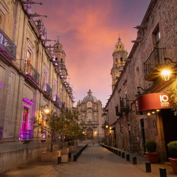 坎特拉10号精品酒店，位于莫雷利亚的酒店