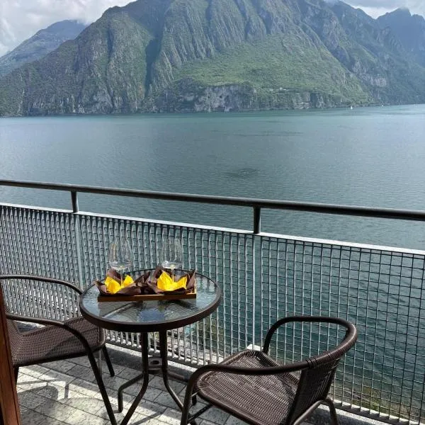 Appartamento vista Lago Riva di Solto，位于里瓦迪索尔托的酒店