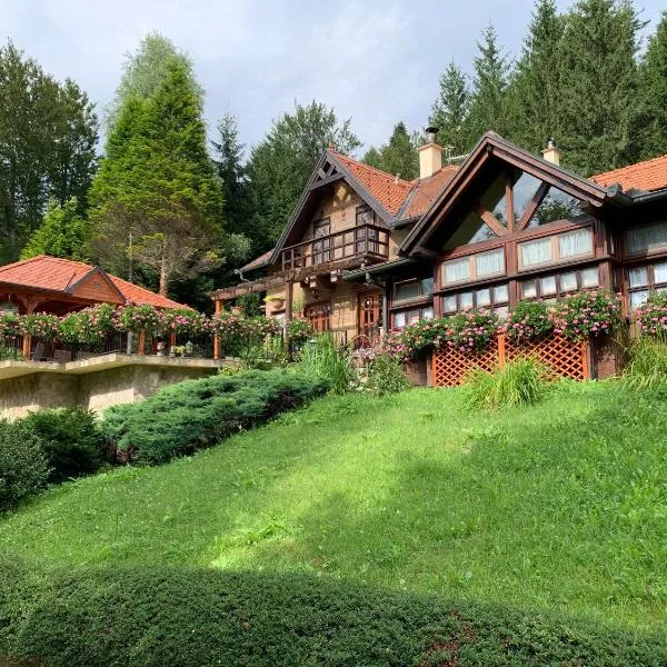 托基纳度假屋住宿加早餐旅馆，位于特拉科什恰恩的酒店