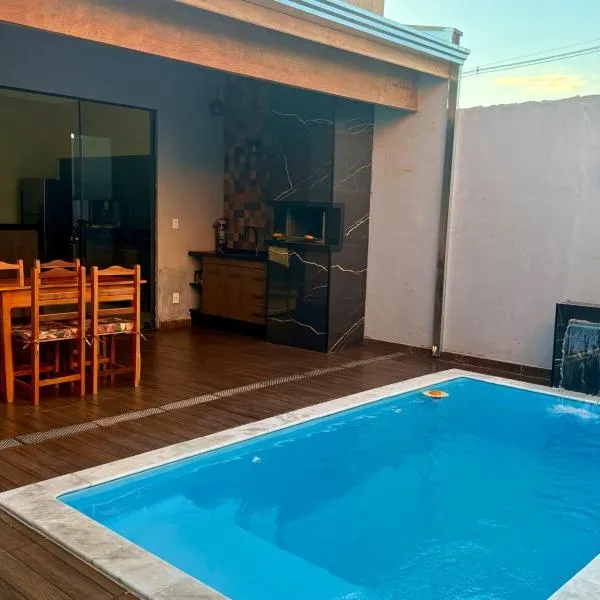 Morada Lisboa com Piscina Aquecida - Olímpia SP，位于奥林匹亚的酒店