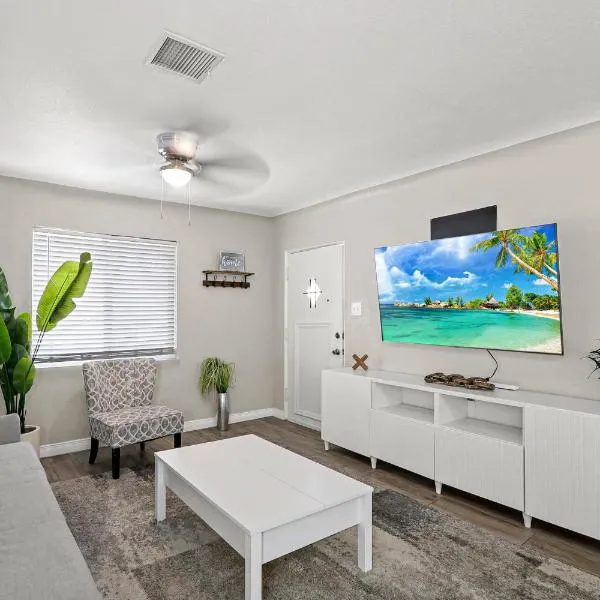 Renovated Stay, Parking, Near DT & Airport，位于埃尔帕索的酒店