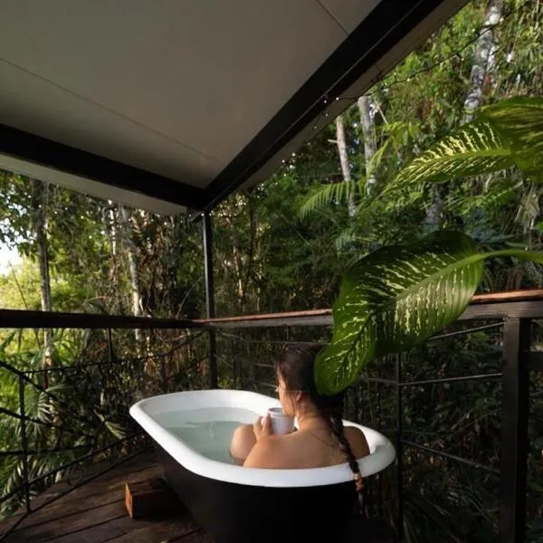 Sun Suite - tiny home treehouse，位于库兰达的酒店
