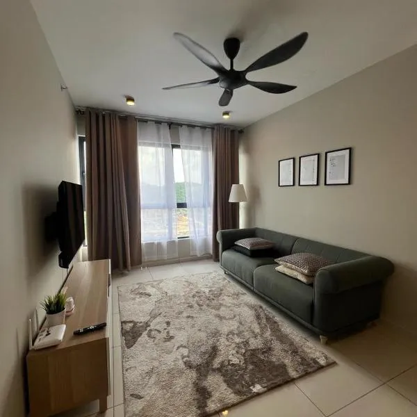Mus Lim Mimi Homestay Gamuda Gardens，位于万挠的酒店