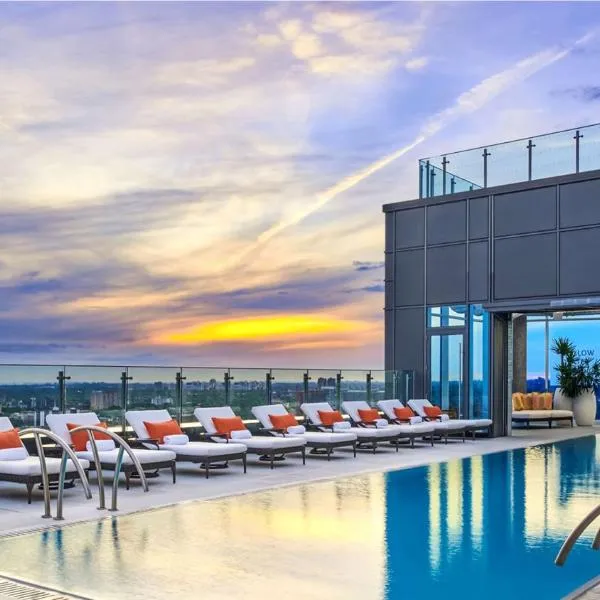 Hotel X Toronto, a Destination by Hyatt Hotel，位于多伦多的酒店