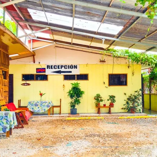 Cabinas Coco Alegre，位于科克的酒店