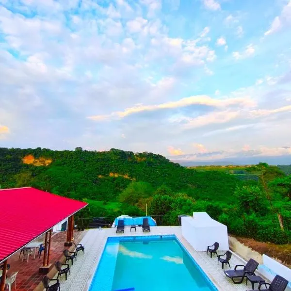 Villa Laura Lorena - Anapoima，位于阿纳波伊马的酒店