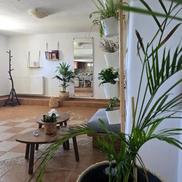 Tamarisk House-An Ideal Getaway in Southern Paros，位于Márpissa的酒店