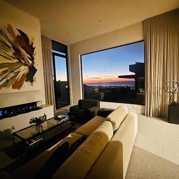 Bellevue Villa with Bay Views，位于McCrae的酒店