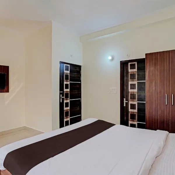 Hotel O Golden Imperial，位于大诺伊达的酒店