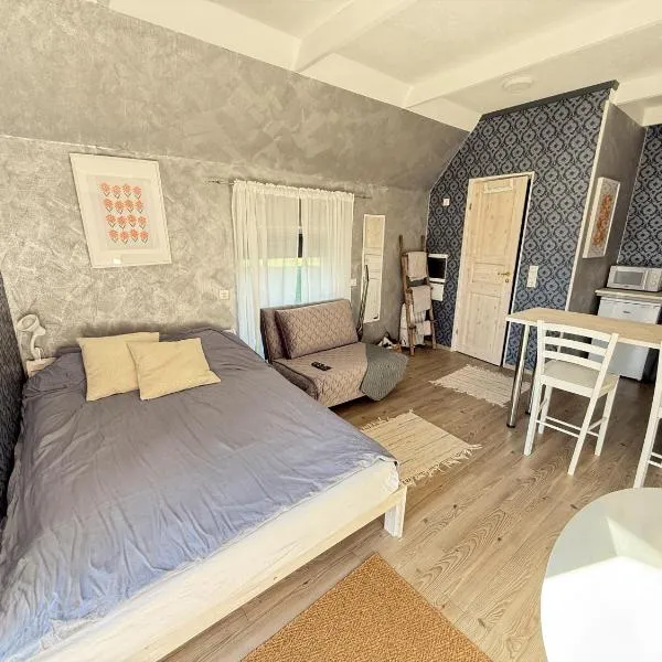 Guesthouse in Kärdla，位于凯尔德拉的酒店