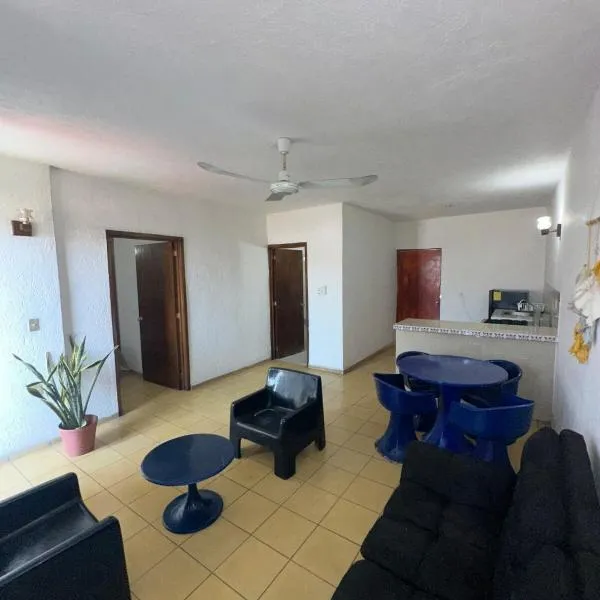 Depto #22, a unos pasos de la playa Las Brisas，位于曼萨尼约的酒店