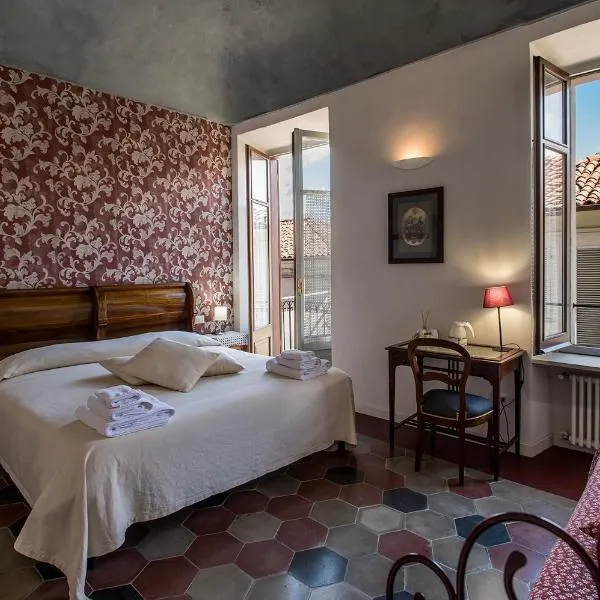 L' estate di san Martino Room Rental - free park，位于阿斯蒂的酒店