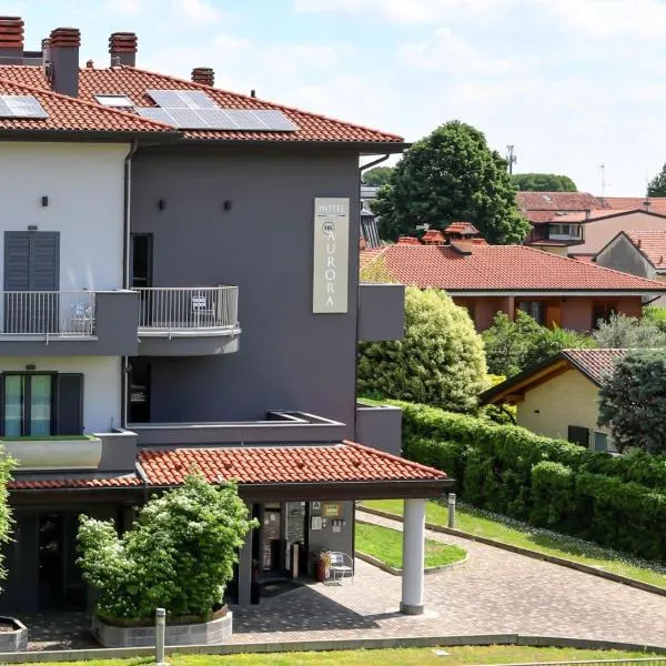 奥罗拉公寓酒店，位于帕代诺杜尼亚诺的酒店