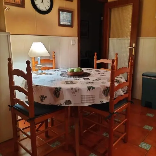 Manzaneque Rural House，位于Caudete de las Fuentes的酒店