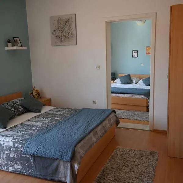 Apartment & Rooms Marigold，位于巴什卡沃达的酒店