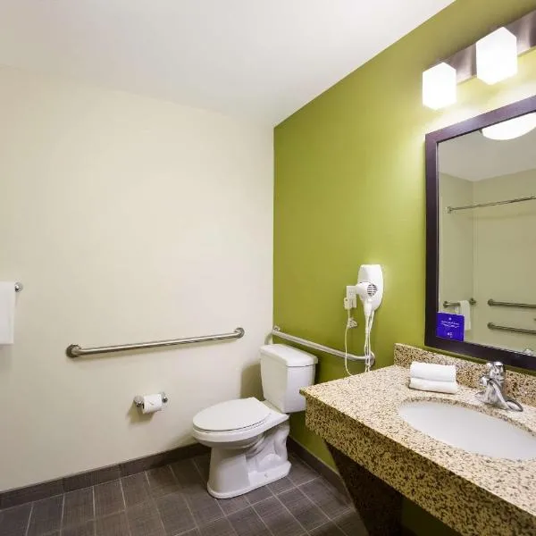 Sleep Inn & Suites Colby，位于科尔比的酒店