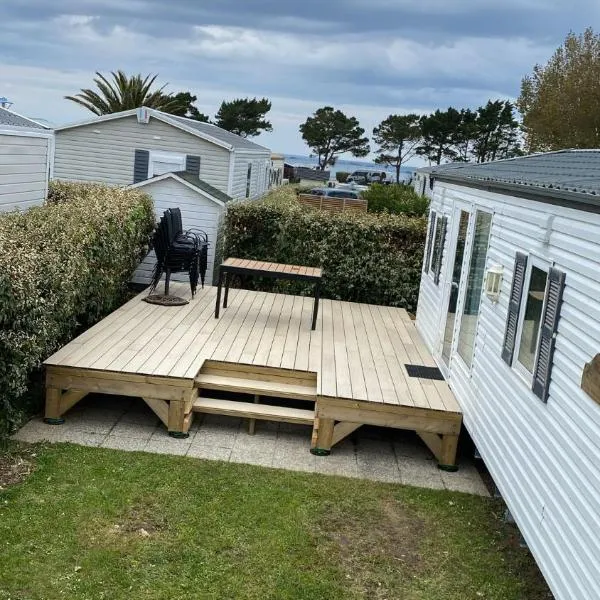 Mobil-Home le 70 du White Port，位于迪纳尔的酒店