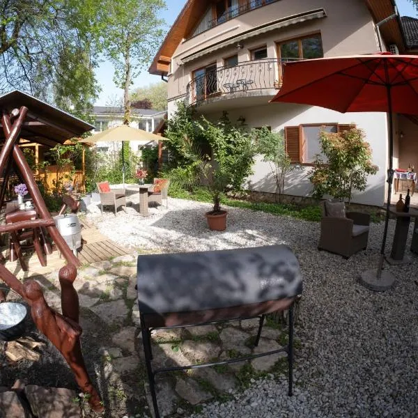 Vicze Apartmanház，位于希欧福克的酒店