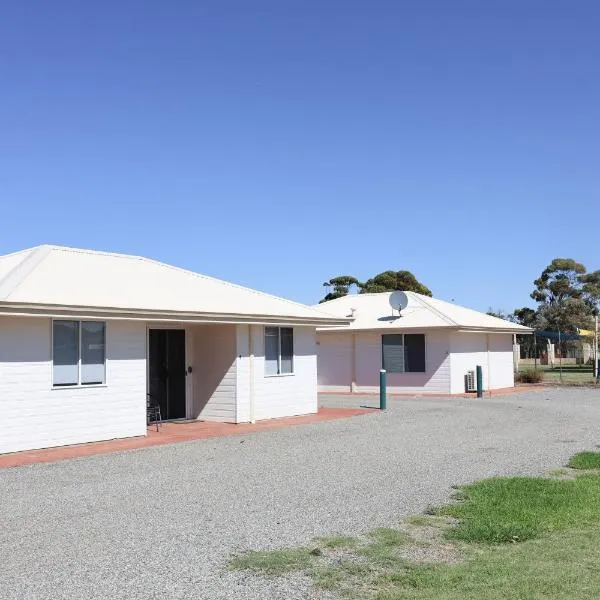 Narembeen Caravan Park，位于Narembeen的酒店