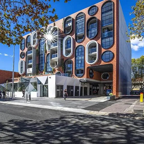 2 Bedroom Luxury & Style in the heart of Braddon 403，位于Braddon的酒店