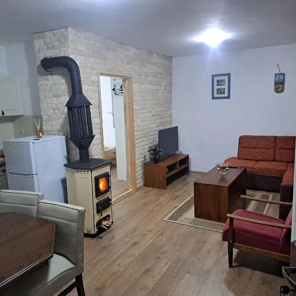 Vila Lipov Hlad Rajac,位于Polom的酒店