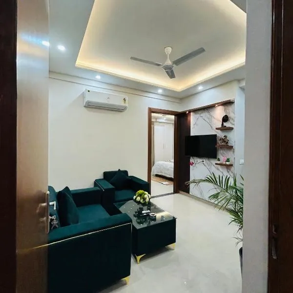 The Lodgers 1 BHK Serviced Apartments Near Artemis Hospital Sector 52，位于古尔冈的酒店
