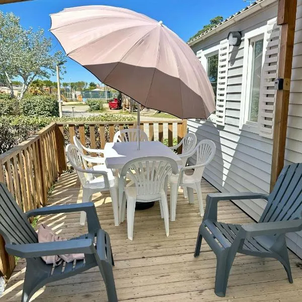 MOBIL HOME Le Soleil,3CH,6PERS，位于拉努韦勒港的酒店
