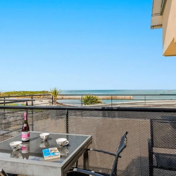 Appartement vue mer - plage à 30m，位于克莱代的酒店