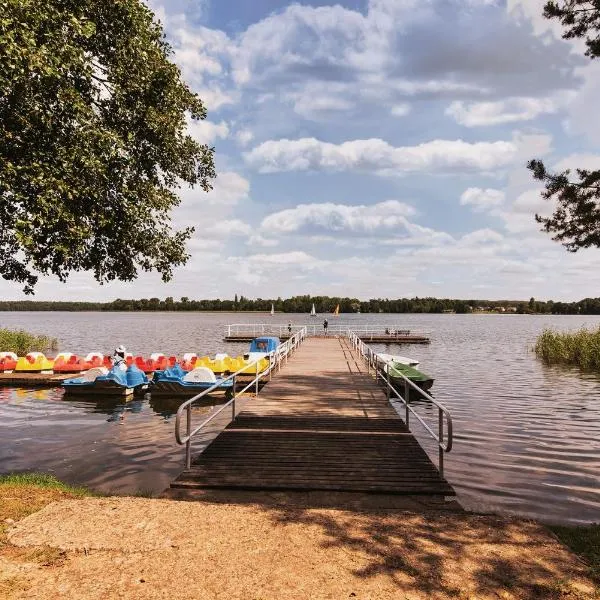 OW Inter Piast Kalbornia - z własną plażą z kąpieliskiem i przystanią，位于栋布鲁夫诺的酒店