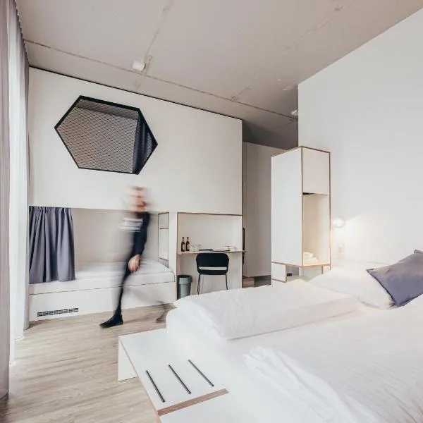 Motel Schlafraum Weng-Dein smartes Hotel-contactless check-In，位于Weng im Innkreis的酒店
