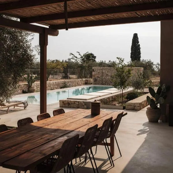 Casa Sabar - Your Private Sicilian Countryhouse，位于基亚拉蒙泰-古尔菲的酒店