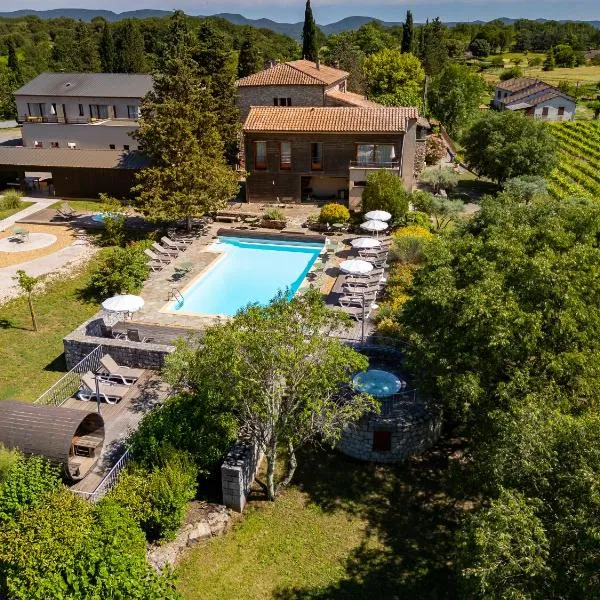 Logis Auberge Les Murets Hotel Restaurant Spa，位于Chandolas的酒店