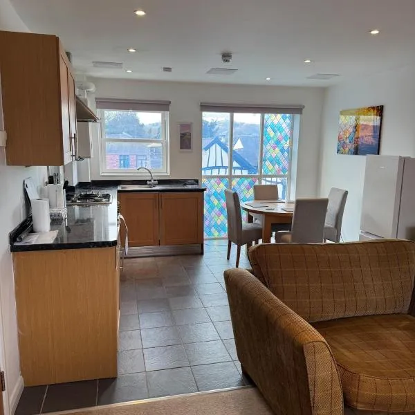 Modern, sleeps 6, rural market town, Llani，位于拉尼德洛伊斯的酒店