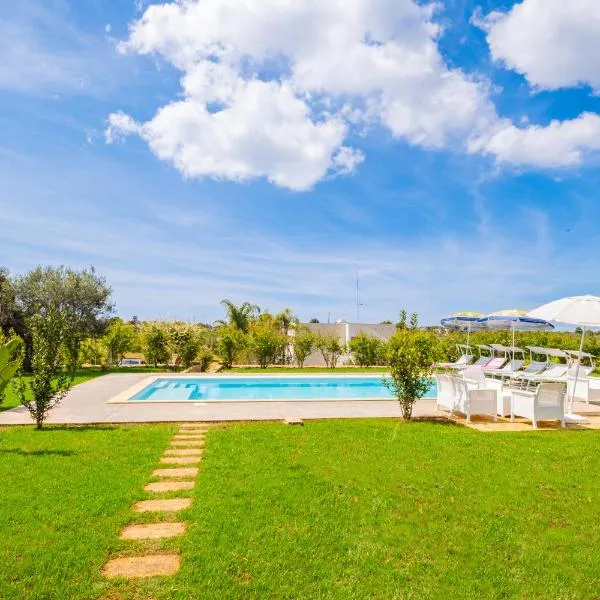 Villa Ciullo con Piscina Privata a Pescoluse by HDSalento，位于佩斯科勒海滨的酒店