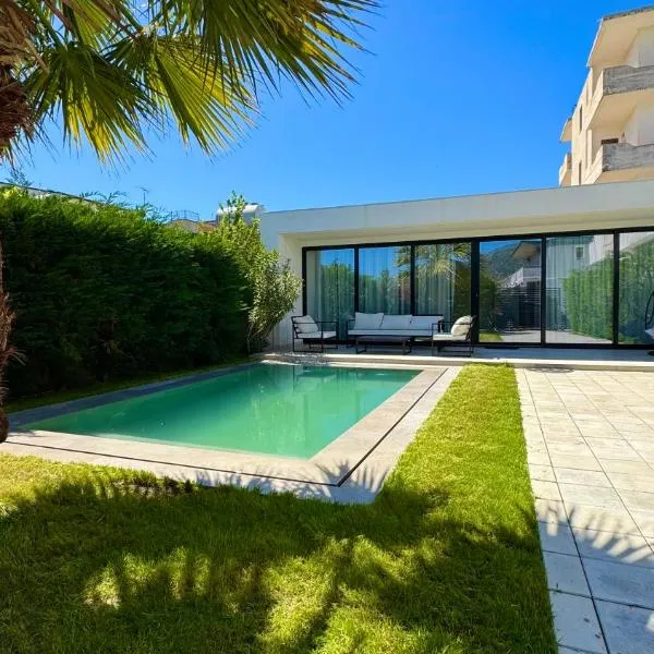 White Beach Villa 2 - Luxury，位于维利波吉的酒店