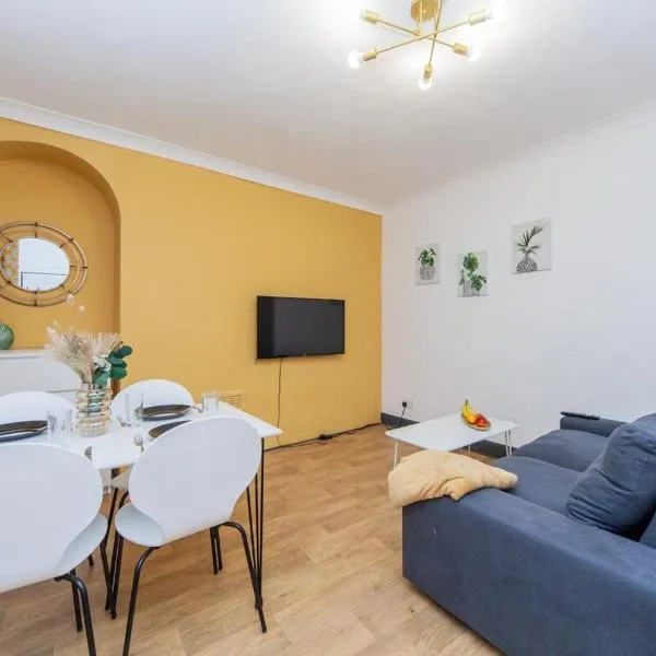 Newly renovated, bright and stylish flat，位于斯伯丁的酒店