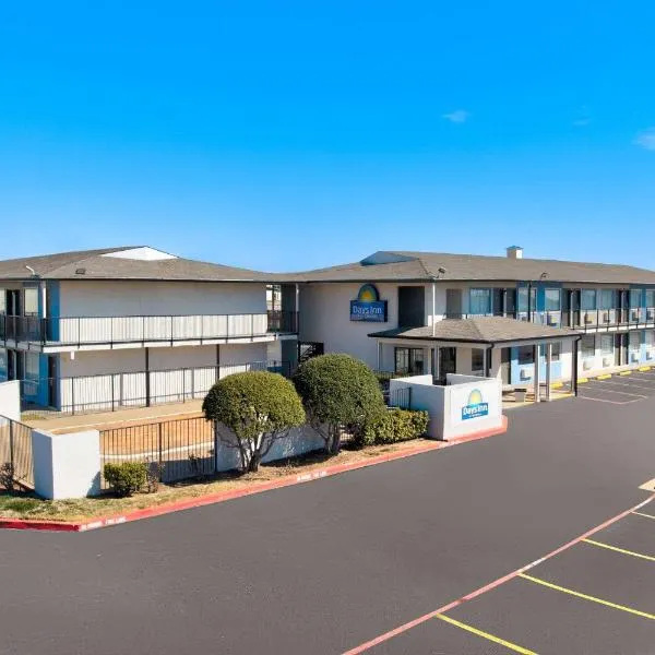 Days Inn by Wyndham Wichita Falls，位于威奇托福尔斯的酒店