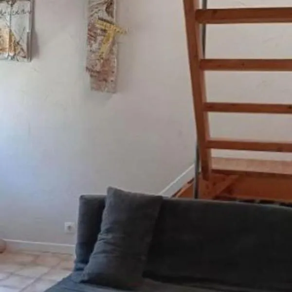 gite des hautes planches 2 pers en Normandie，位于Saint-Omer的酒店