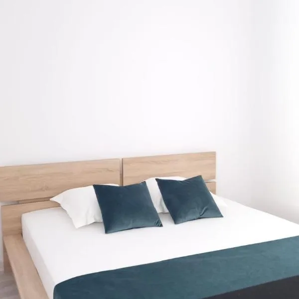 Lovely Sunrise，位于布加勒斯特的酒店