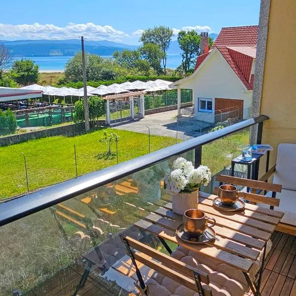 At The Beach Fisterra，位于福斯特拉的酒店