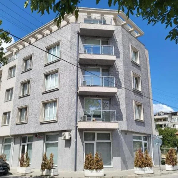 Апартамент Цветелина，位于希萨里亚的酒店