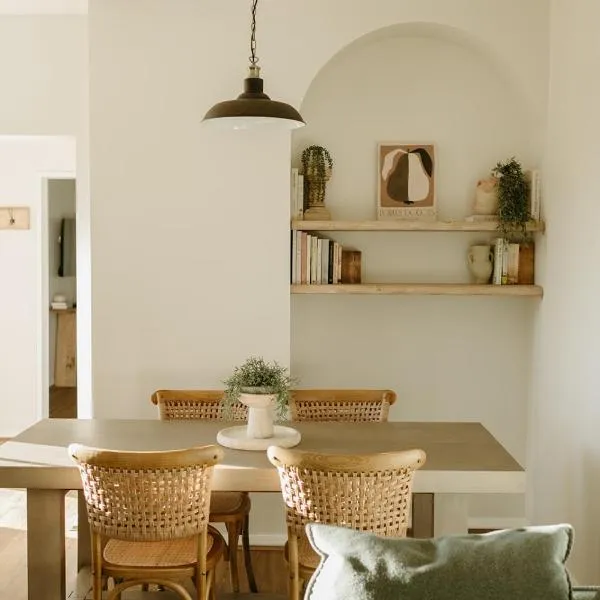 Magnolia Cottage，位于Waroona的酒店