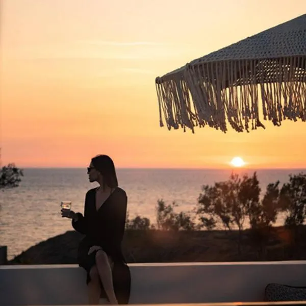Swell Suites, Santorini，位于Vourvoulos的酒店