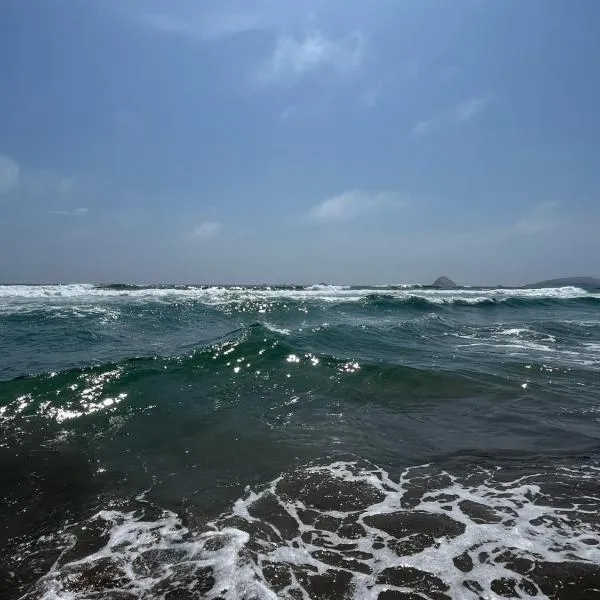 Hospedaje Casa de Playa Arica，位于卢林的酒店