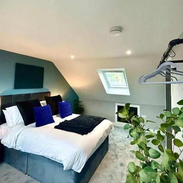 Sapphire Quarters, 3BR, En Suite, Private Parking，位于Hindlip的酒店