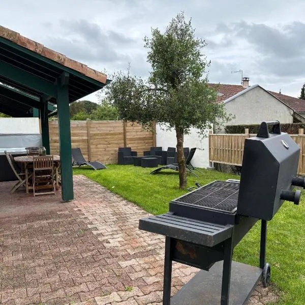 Maison proche plage avec jacuzzi，位于翁德尔的酒店