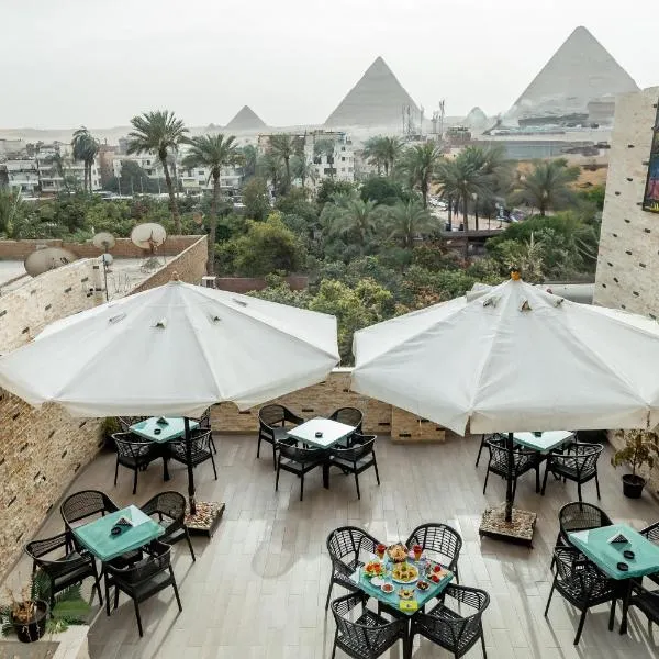 Night Pyramids Inn Hotel，位于开罗的酒店