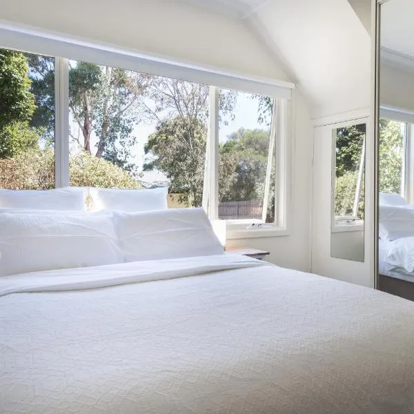 Balcombe Retreat Mornington，位于莫宁顿的酒店