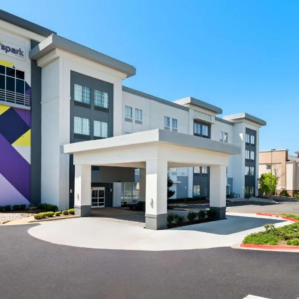 Spark by Hilton Little Rock West，位于小石城的酒店