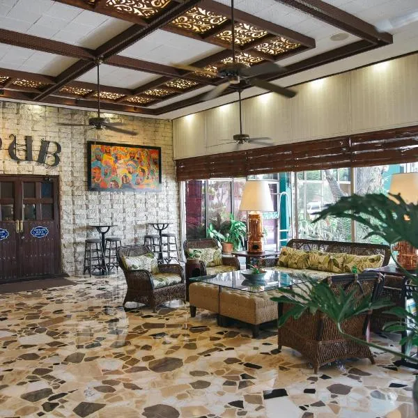 Oasis Hotel，位于安吉利斯的酒店
